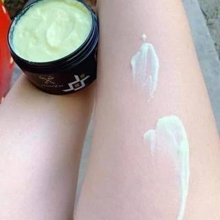 Secret Me Body White Secret ครีมไพร บำรุงผิวกาย