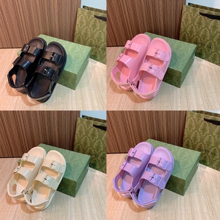%Gucciรองเท้าแตะลําลองเนื้อนิ่มเจลลี่ระบายอากาศใส่สบายแฟชั่นคู่รักสไตล์เกาหลีสําหรับผู้หญิง