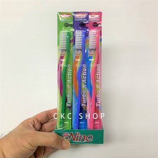[แพ็ค 12 ชิ้น]  NINE Turbo action  แปรงสีฟันผู้ใหญ่ ขนนุ่มปานกลาง ปลายมน *มีแถบทำความสะอาดลิ้น*