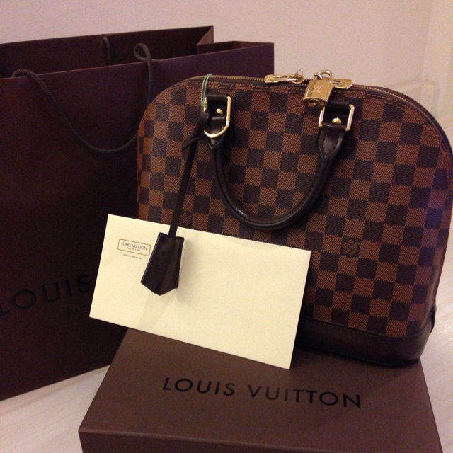 Louis Vuitton แท้มือสอง Alma Damier NM