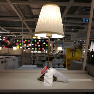 IKEA แท้ค่ะ ขายถูกมากๆ โคมไฟ โคมสวยมากค่ะ โคมไฟตั้งโต๊ะ ÅRSTID​