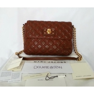 กระเป๋าหนังแกะแท้ Authentic  Marc Jacobs the Large Single in Brown Quilted