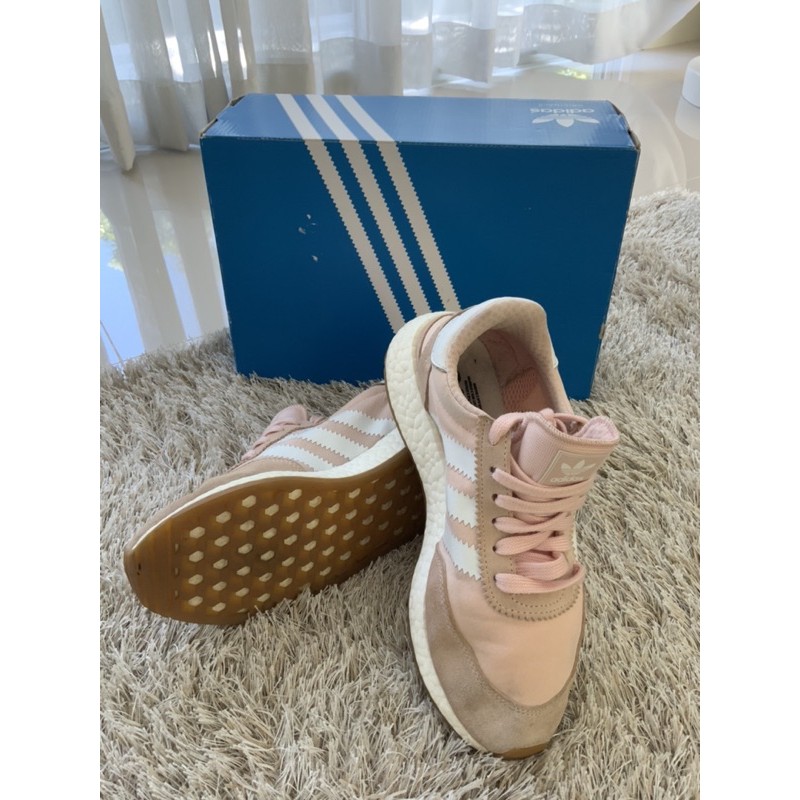 รองเท้าผู้หญิง Adidas แท้