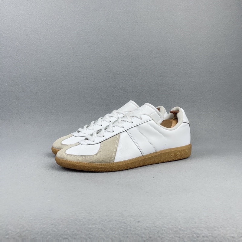 รองเท้ามือสอง Adidas Bw Army ของแท้100% Size :: 44eu / 28cm
