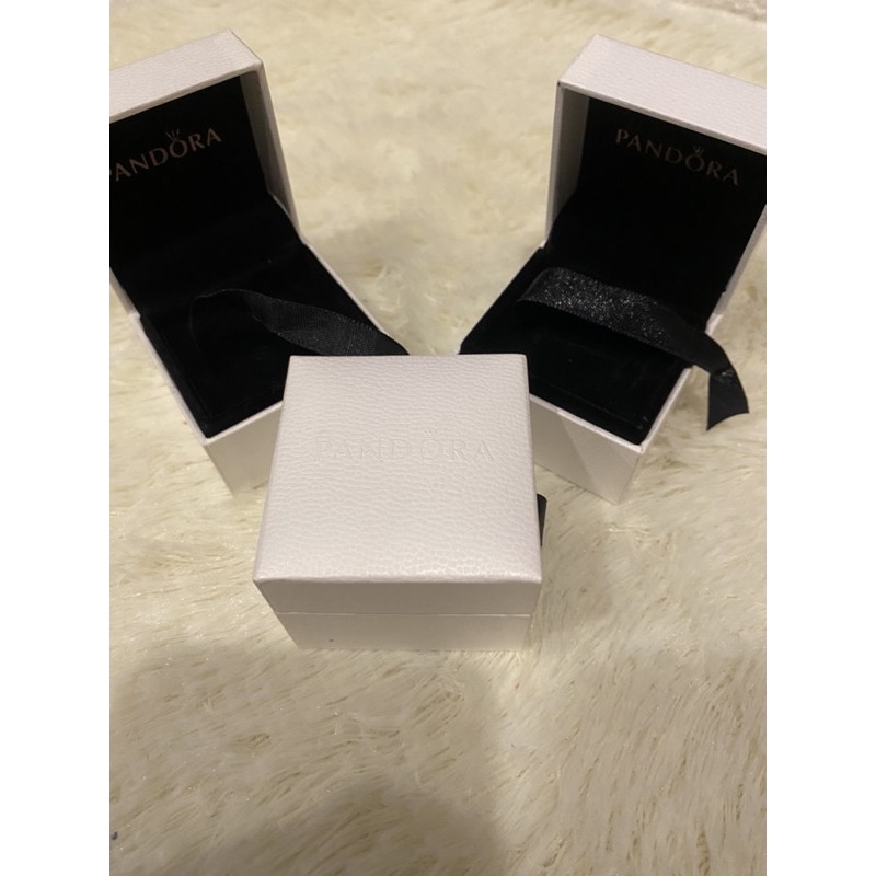 กล่องPandora ถุงPandora