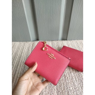 💗 พร้อมส่ง SNAP CARD CASE (COACH F73867)