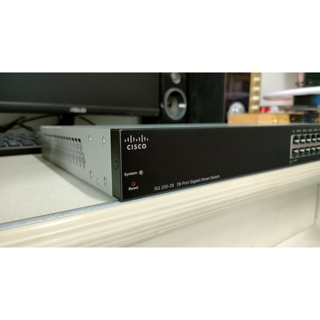 CISCO SG200-26 26-Port Gigabit Smart Switch
