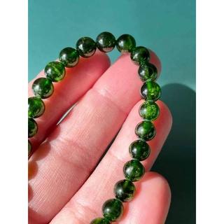 💚 โครม ไดออบไซด์ ( Chrome Diopside ) มั้ยคะ หินสีเขียวสด เกรดดี ใสและธรรมชาติ พบเจอครั้งแรกแถบตะวันออกของ Siberia