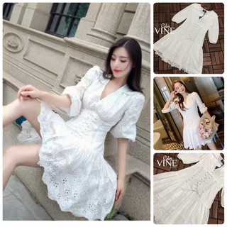 พร้อมส่ง ✨ One One Size L 👗✨ Dress ลูกไม้ฉลุ ทั้งตัว ผูกเอว  ใส่แบบเข้ารูป ทรงสวย น่ารักมาก งานซิปหลัง ซับหนา