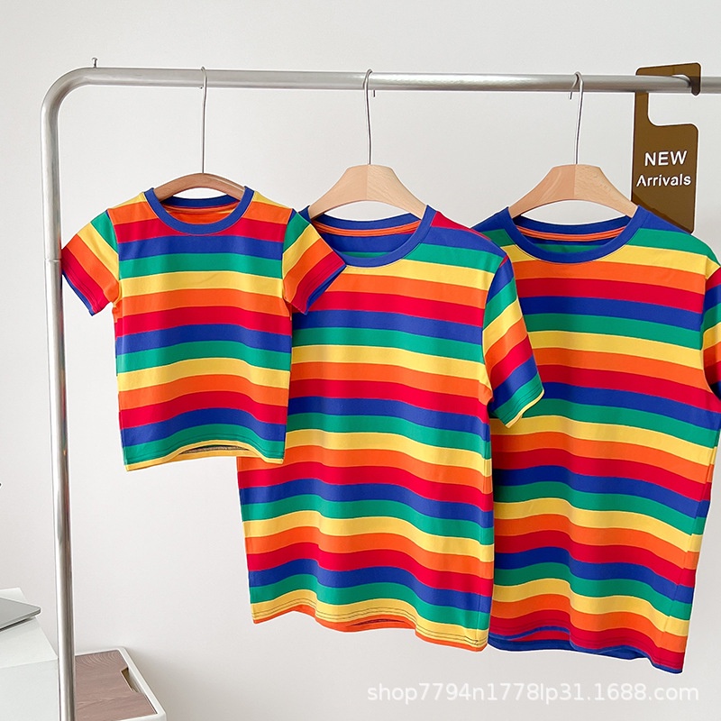 เสื้อยืดแขนสั้น สีรุ้ง สําหรับครอบครัว แม่ พ่อ พี่น้อง