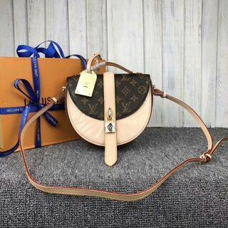 ส่งฟรี  Louis Vuitton hiend 1:1 หนังเเท้ งานเทียบเเท้ หนังสวยเหมือนเเท้แป๊ะ