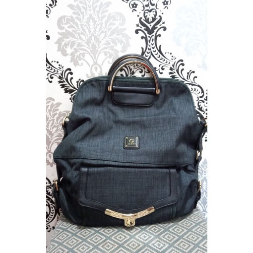 กระเป๋าเป้มัลติฟังก์ชั่น Zio kiss