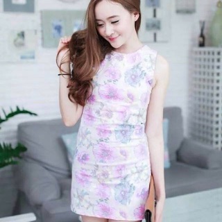 (พร้อมส่ง) เดรสแขนกุดลายดอก