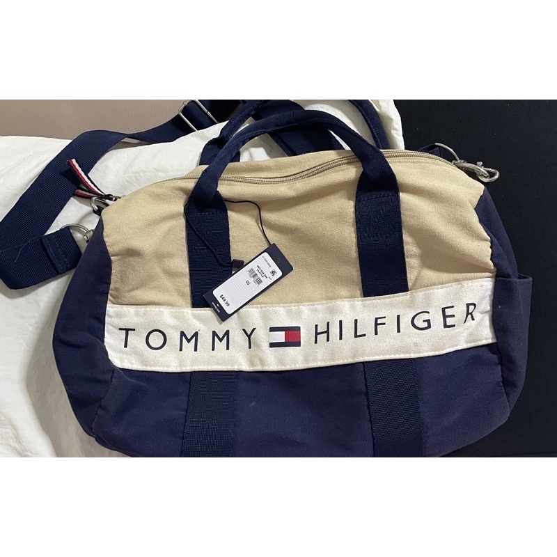 Tommy Hilfiger Duffle Bag มือสอง