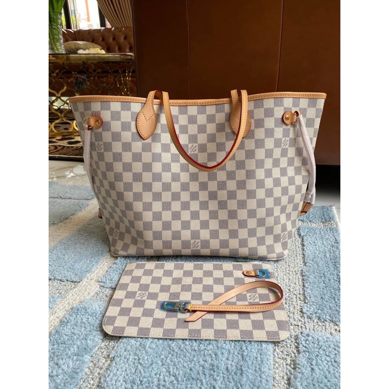 white neverfull lv