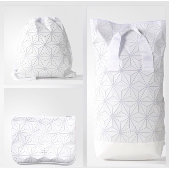 Adidas bag .,, ของแท้100% -Busket gym sack 2,890 -Sleeve 2,190 -backpack 3,490 ฿