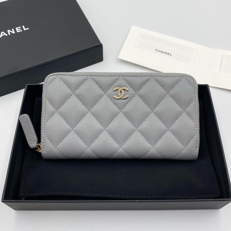 Kept unused! Chanel Zippy medium wallet HL29 สีเทาสวยมากค้า