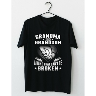 เสื้อผ้าผชเสื้อยืด ผ้าฝ้าย พิมพ์ลาย Grandma And Grandson Bond A That CanT Be Broken สําหรับผู้ชายS-5XL