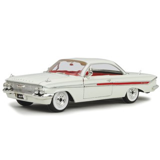 รถโมเดล Jada 98416 1961 chevy impala ประตูรถ หน้ารถ เปิดได้ 1:24