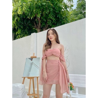 เซ็ตเกาะอก ผูกไหล่ มีฟองน้ำ หลังสม๊อก กระโปรงทำจีบข้าง ดีเทลแพงสุด