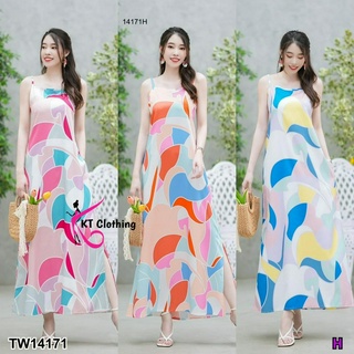 14171 เดรสยาวสายเดี่ยว ลายกราฟฟิก Long, one-shoulder dress with graphic print