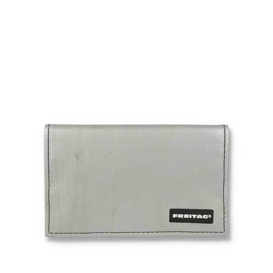 [มือสอง] กระเป๋าสตางค์ FREITAG MAX สีขาว ไม้น้ำเงิน พร้อมแท็กครบ