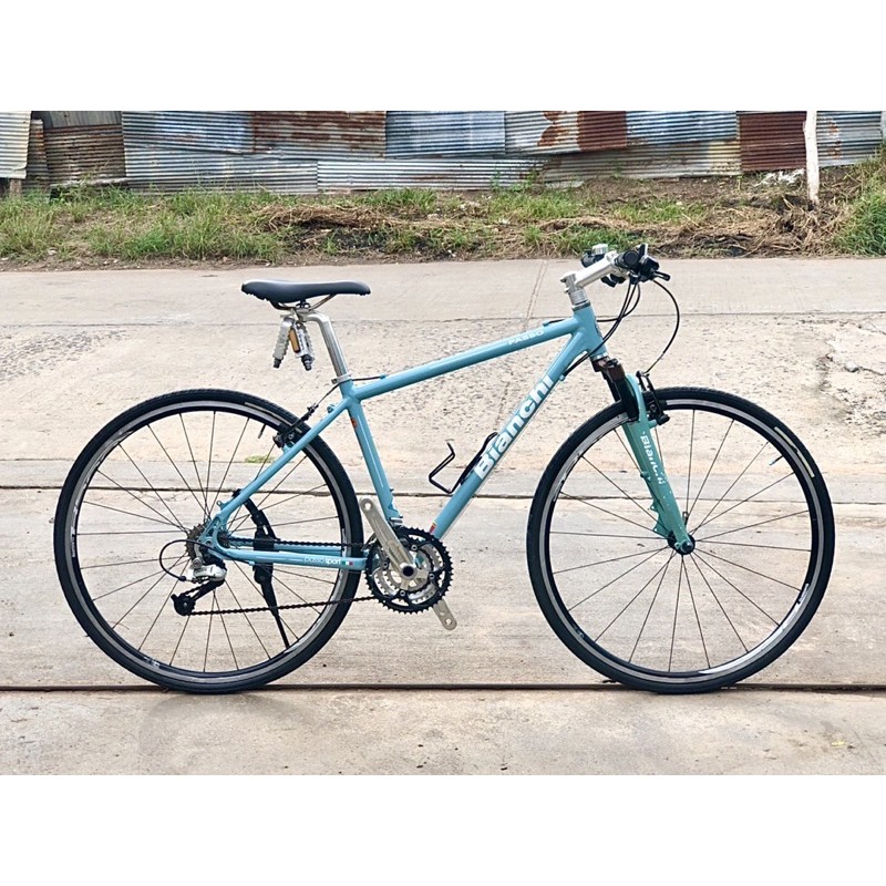 จักรยานไฮบริด เก่าญี่ปุ่น ยี่ห้อ Bianchi Passo แท้ สีฟ้าสวยๆ เฟรมอะลู มีโช้คหน้า ไซส์ 45 cm (M)