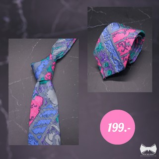 เนคไทสีเทาลายกราฟฟิค - Grey Necktie With Graphic Pattern