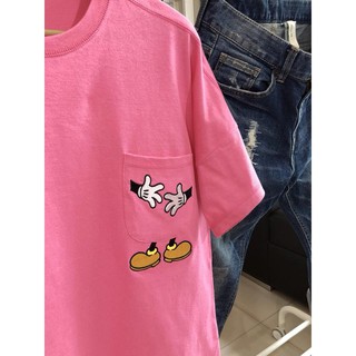 Prince New‼️OverSize งานปักลายน่ารักมากค่ะมีกระเป๋าหน้าผ้าcotton สีชมพู ลายมิคกี้เม้าส์ ที่กระเป๋าเสื้อ