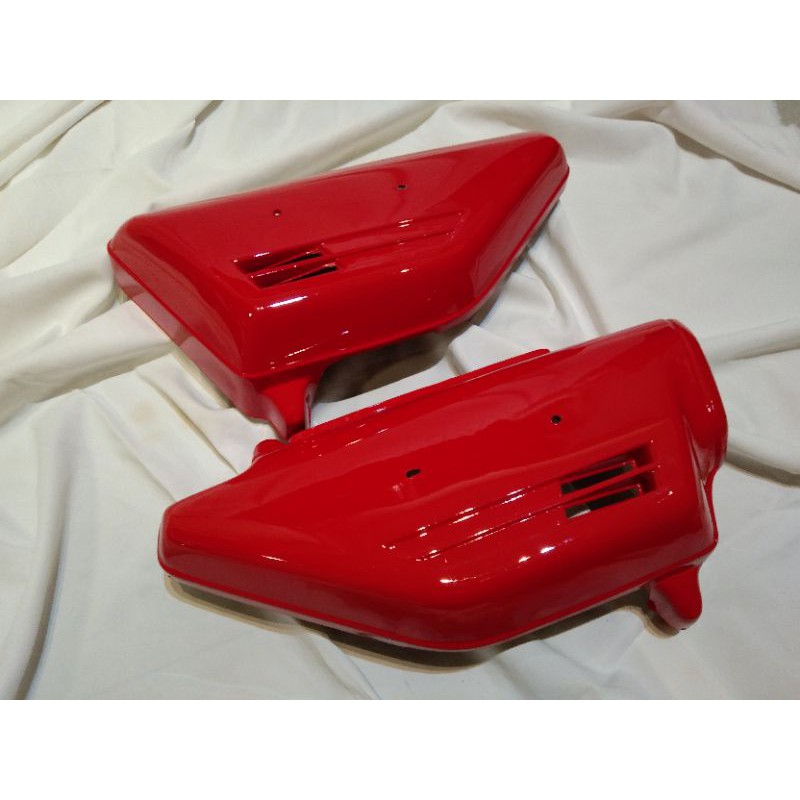 ฝากระเป๋า JX110 s2 ฝากระเป๋า Honda Jx110s2 สีแดง 📢คู่ละ300บาทครับ‼️สนใจอะไหล่ชิ้นอื่นสอบถามได้ทางช่อ