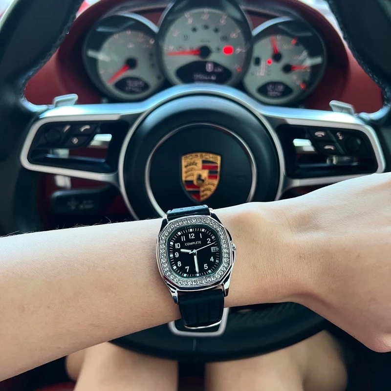 PT Watch นาฬิกาแฟชั่น สายซิลิโคน แบรนด์แท้ COMPLETE | เรียบหรู ใส่ง่ายทุกวัน