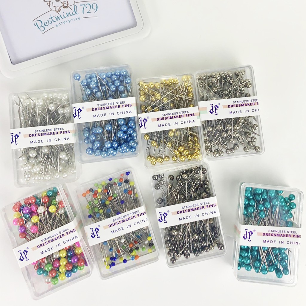 เข็มหมุด พร้อมกล่อง 95-100ตัว