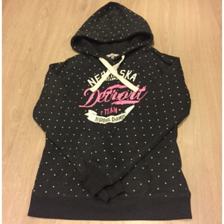 เสื้อกันหนาวลายจุด