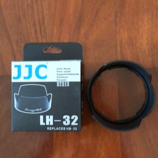 เลนส์ฮูด Lens Hood LH-32 for HB-32 Lens Nikon AFS18-70mm.f3.5-4.5G ED-IF DX