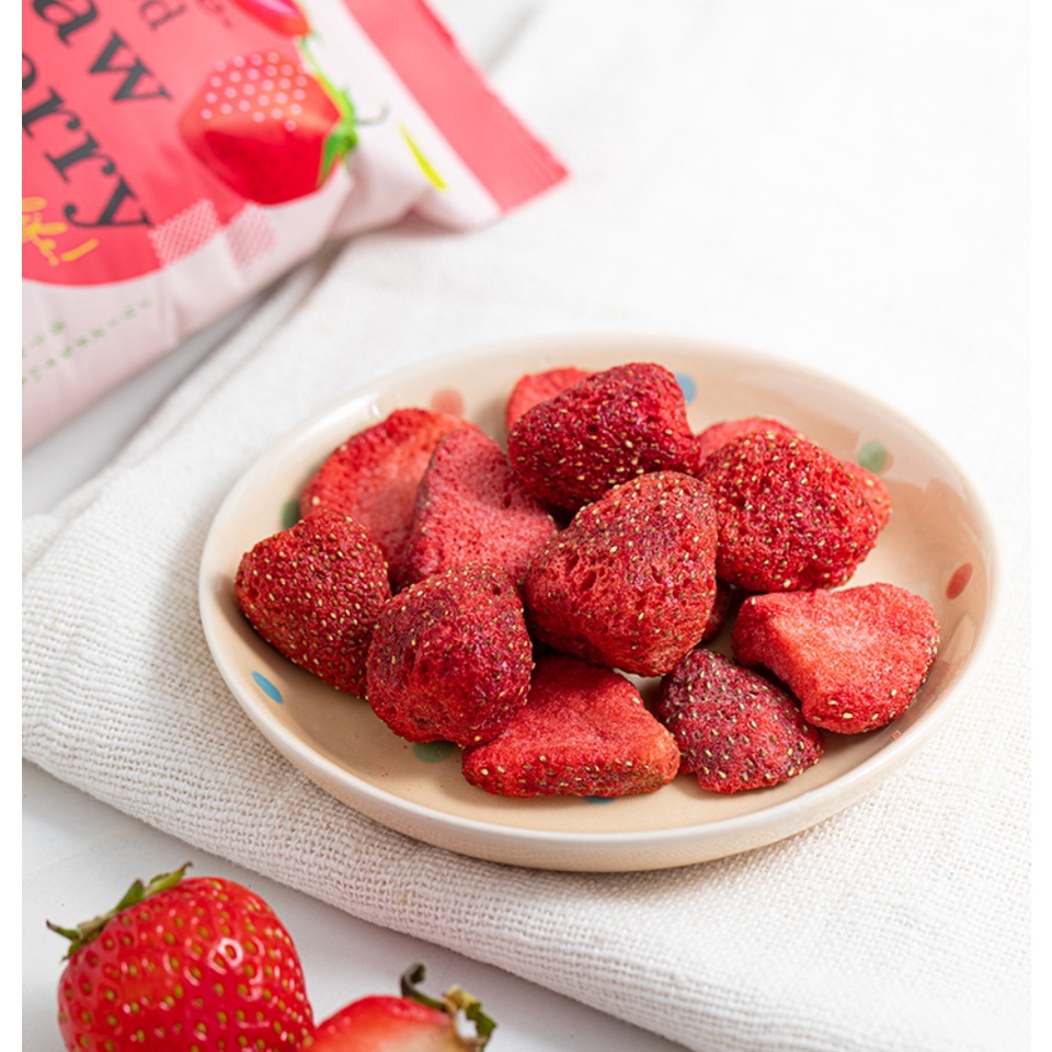 Wel-B Freeze-dried Strawberry 14g (สตรอเบอรี่กรอบ 14g. ตราเวลบี) (แพ็ค ...