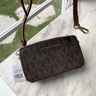 Michael kors cross body Double Zip  ทรง Camera Bag ส่งฟรีค่ะ