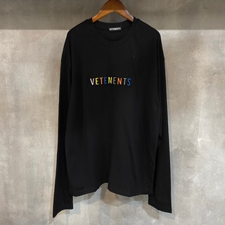 เสื้อ NEW VETEMENTS SWEATER (ใส่ได้ทั้งผู้หญิงผู้ชายนะจ้า) งาน Hiend1:1 ตัวเสื้อ มีป้ายโลโก้ ผ้าดี Size S / M / L / XL