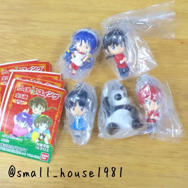 กาชาปอง ยกเซท ที่ห้อยกระเป๋าตัวการ์ตูนจากเรื่อง Ranma 1/2