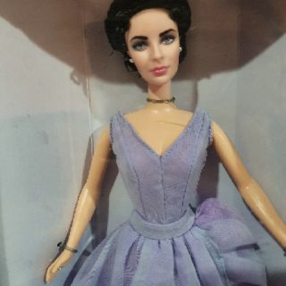 2000 The Elizabeth Taylor Doll **กล่องไม่สวย**