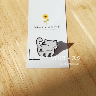 START • スタ−ト STB1005 White Cat Ass Pins พร้อมส่ง เข็มกลัดรูปแมว เข็มกลัดน่ารัก สไตล์เกาหลี ติดเสื้อ ติดกระเป๋า ตกแต่ง