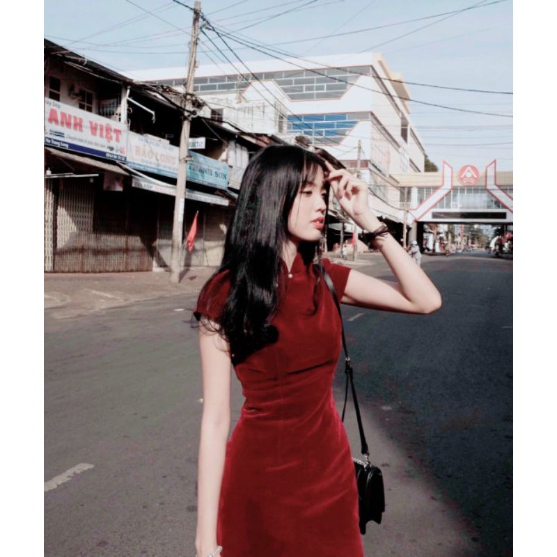 ชุดกี่เพ้าลูกปัดน่ารัก ทันสมัย ao dai