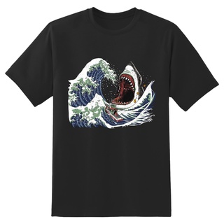 ขายดี เสื้อยืดลําลอง แขนสั้น พิมพ์ลาย Great Wave Angry Shark Off Kanagawa Boat สีดํา สไตล์ญี่ปุ่น GPjmjl79LJlfga62Size S