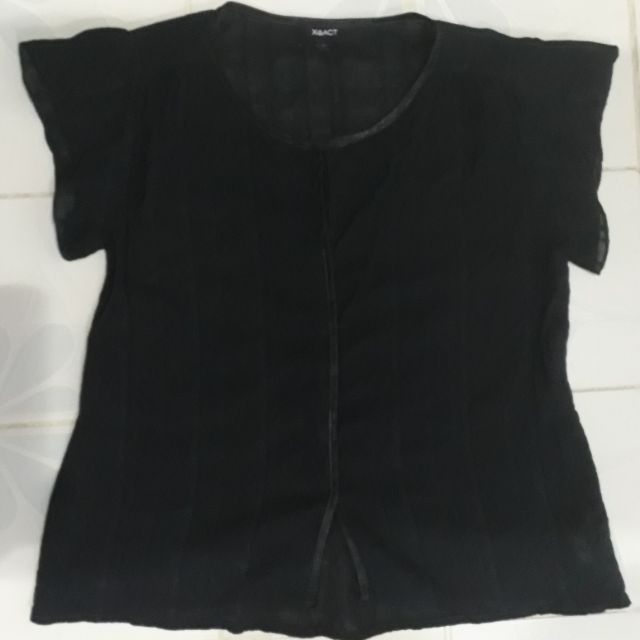เสื้อสตรีสีดำ XACT ใส้สบาย