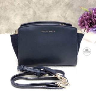 CHARLES &amp; KEITH BAG (outlet) สีกรม ด้านข้างเป็นผ้ายีนส์