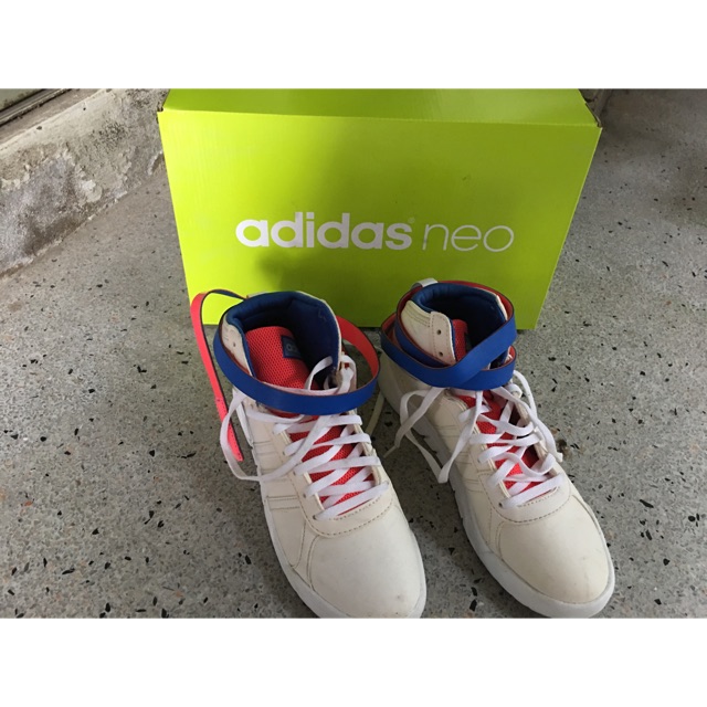 รองเท้าเด็ก Adidas Neo สีครีม