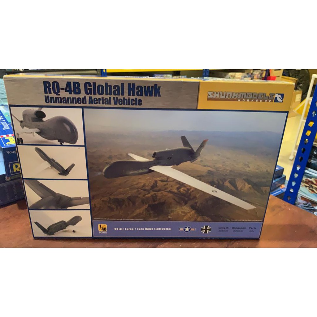 SKUNKMODELS 48009 RQ-4B Global Hawk รถทางอากาศไร้คนขับ 1/48