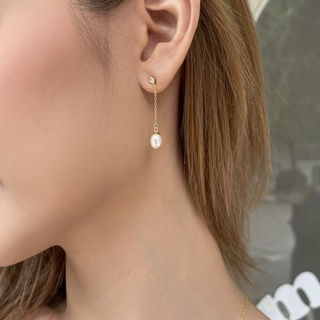 A.girls.gold :โค้ด 59K3K ช้อป 300.- ลด45 ต่างหูไข่มุกน้ำจืด (Emily pearl drop earrings)