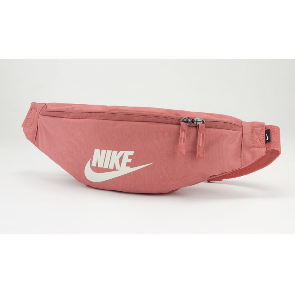 [ลิขสิทธิ์แท้] สีชมพู  NIKE กระเป๋าคาดอก กระเป๋าคาดเอว กระเป๋า สะพายข้าง Cross body