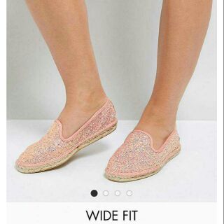 New Asos wide fit Shoe UK2 size / EUR 35 Pink Glitter รองเท้า ของใหม่ จากอังกฤษ