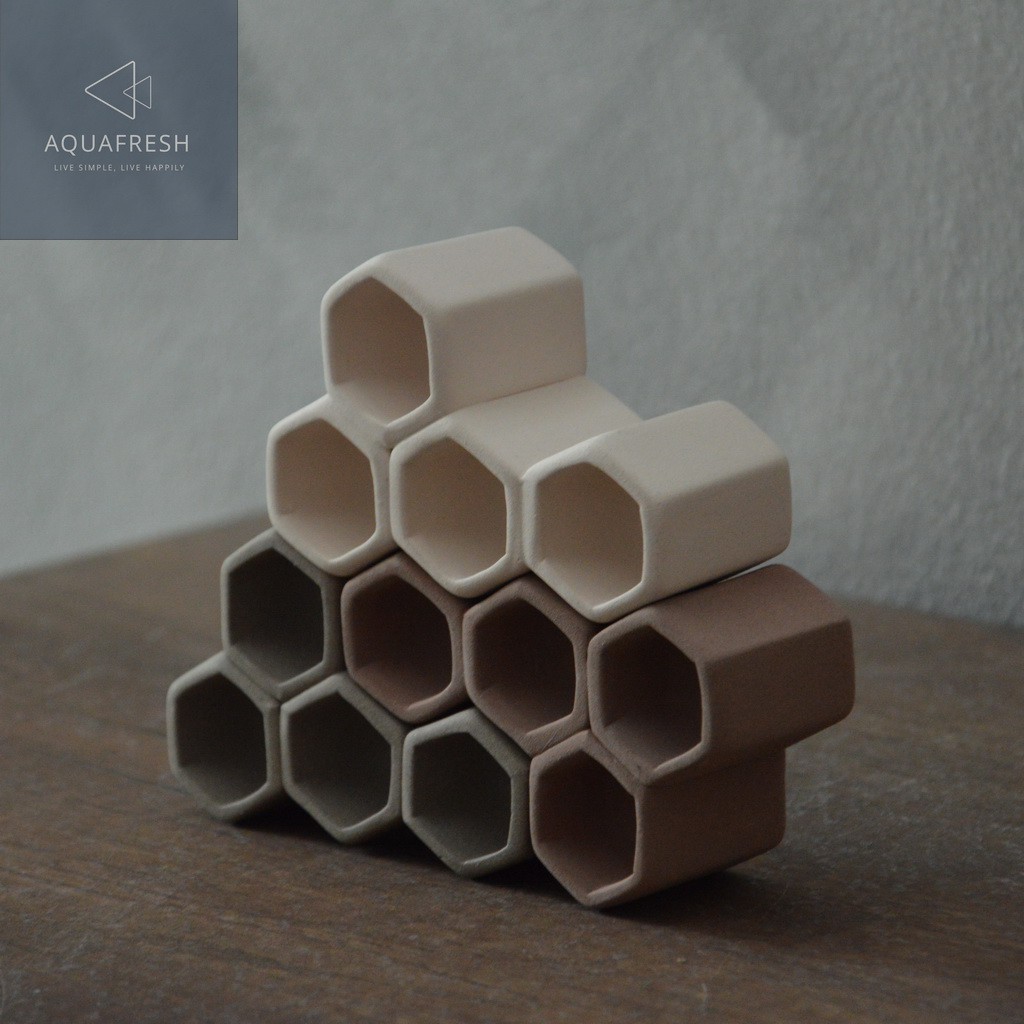 Mini BEEHIVE X4 เซรามิครูปทรงรังผิ้ง 4 ช่อง สำหรับตกแต่งตู้ปลา & ตู้กุ้งสวยงาม

<p>“><center></p>
<h4></h4>
<p><p><font color=